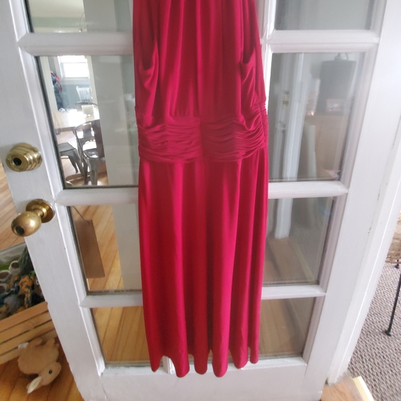 Dress - Picture 2 of 3